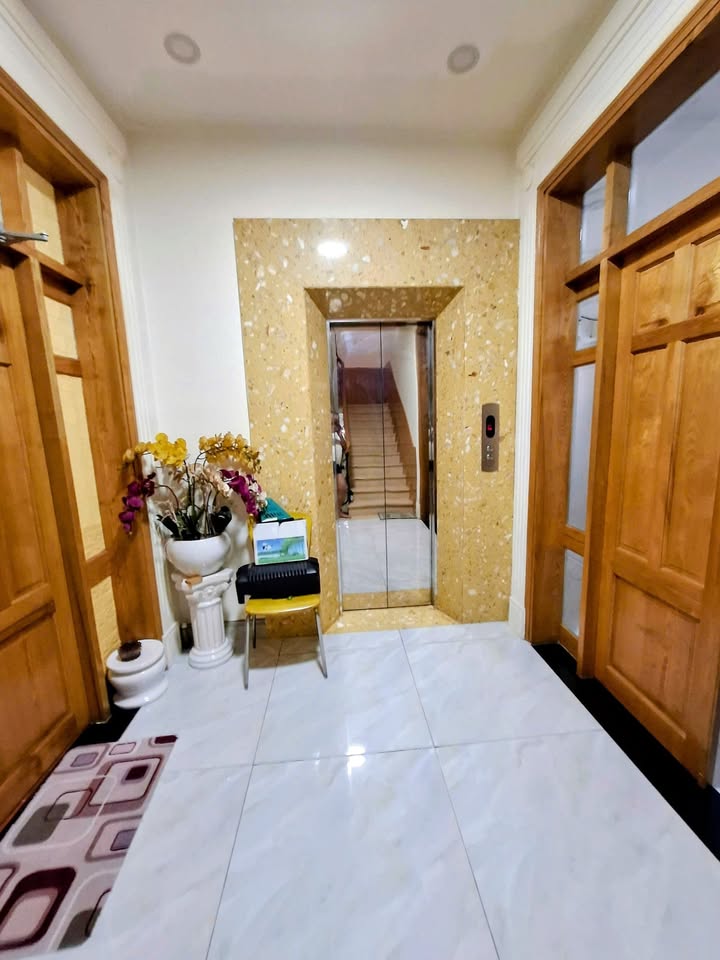 Biệt thự 2 mặt tiền Lạc Long Quân, Vũng Tàu 247m² - Đầu tư sinh lời tiềm năng!