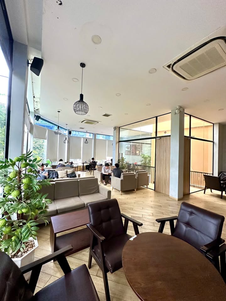 Cho thuê văn phòng 80m² tại Nguyễn Cửu Đàm, Tân Phú - Mặt tiền góc đắc địa!