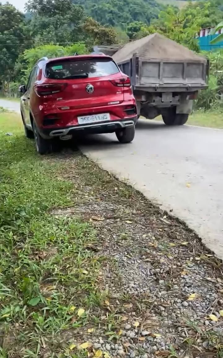 Đất nền Cẩm Quý Cẩm Thủy 205m² giá 215.25 triệu - Đường nhựa chính, dân cư đông đúc!