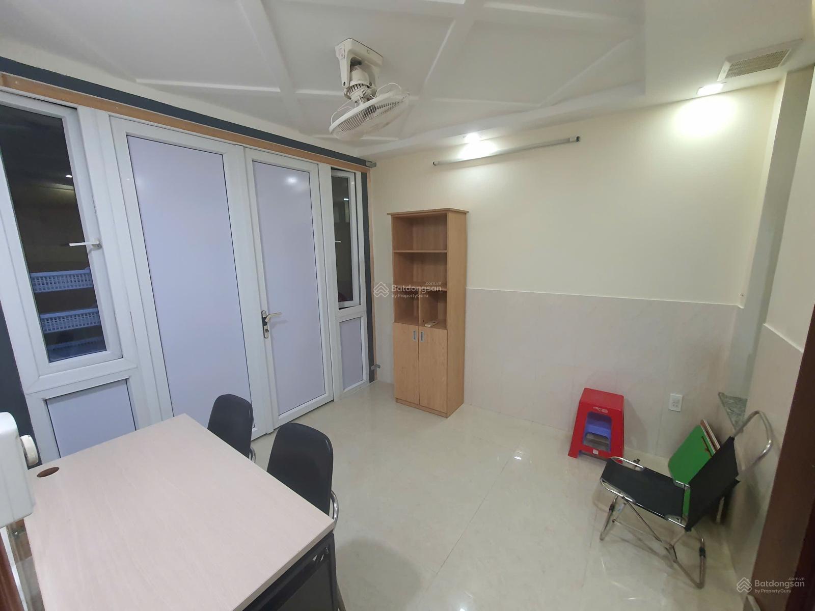 Cho thuê phòng trọ Q10 40m² giá 6 triệu - Tiện nghi đầy đủ, chính chủ!