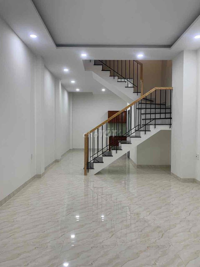 Nhà cho thuê đẹp tại Phạm Văn Bạch, Tân Bình - 15 triệu/tháng, phù hợp gia đình và văn phòng!