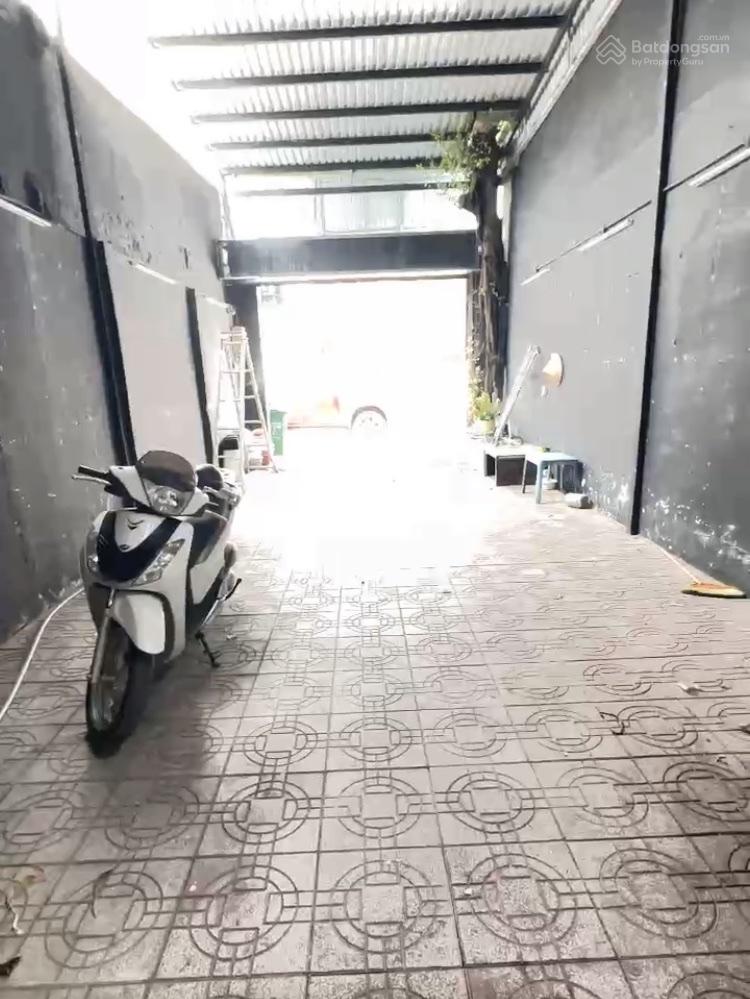 Nhà cho thuê mặt tiền Nguyễn Thị Thập, Quận 7, 350m² - Khu vực kinh doanh sầm uất!