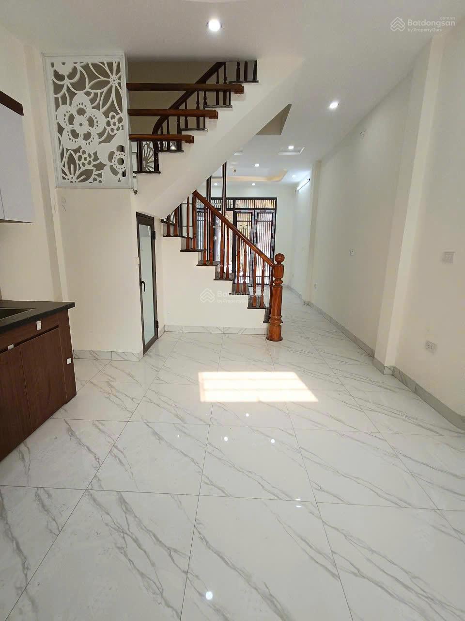 Nhà 3 tầng, 4 phòng ngủ tại Phượng Đồng, Chương Mỹ - Cho thuê 8 triệu/tháng