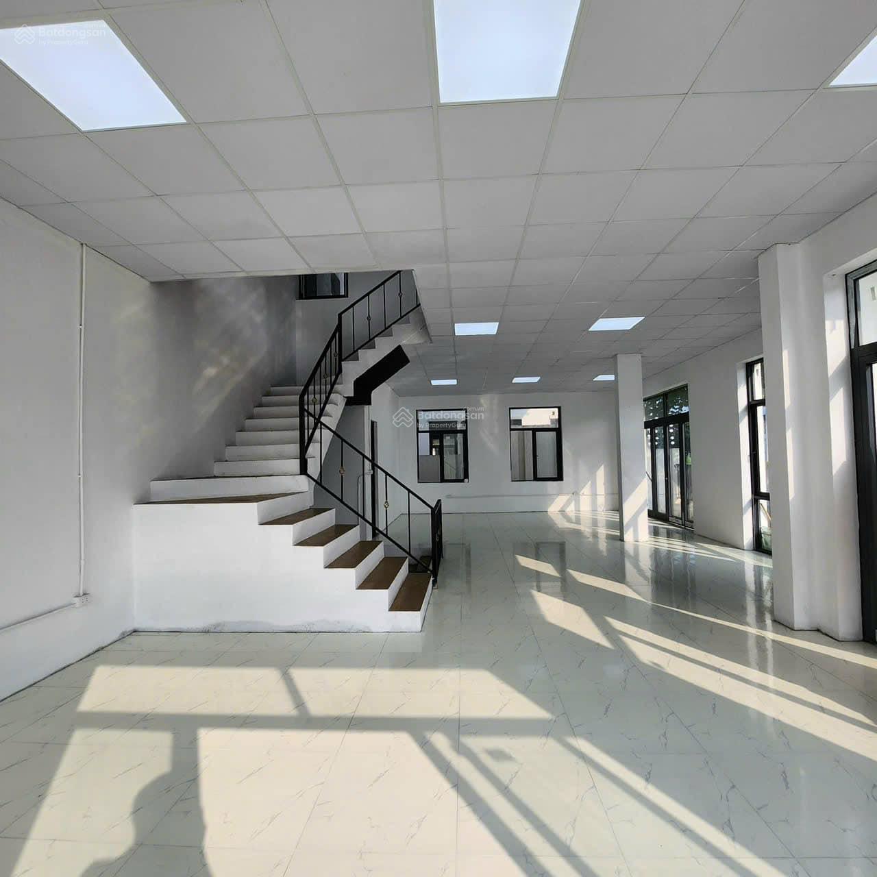 Biệt thự An Vượng Villa Dương Nội 180m² giá 28 triệu - Hoàn thiện mới tinh, gần hồ!