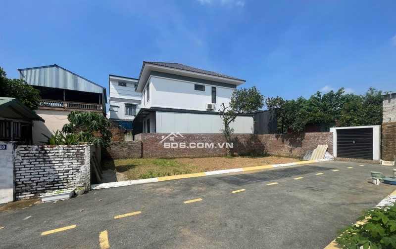 Đất nền Hòa Lạc 100m² giá cắt lỗ - Vị trí đắc địa gần khu công nghệ cao!