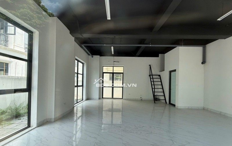 Văn phòng cho thuê tại Gia Lâm 150m² giá 8-10 triệu - Hoàn thiện đầy đủ tiện nghi!