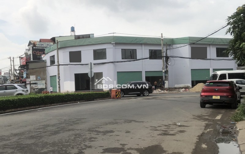 Cho thuê mặt bằng góc đường Hà Huy Giáp, Quận 12, 1260m² - Vị trí kinh doanh đắc địa!