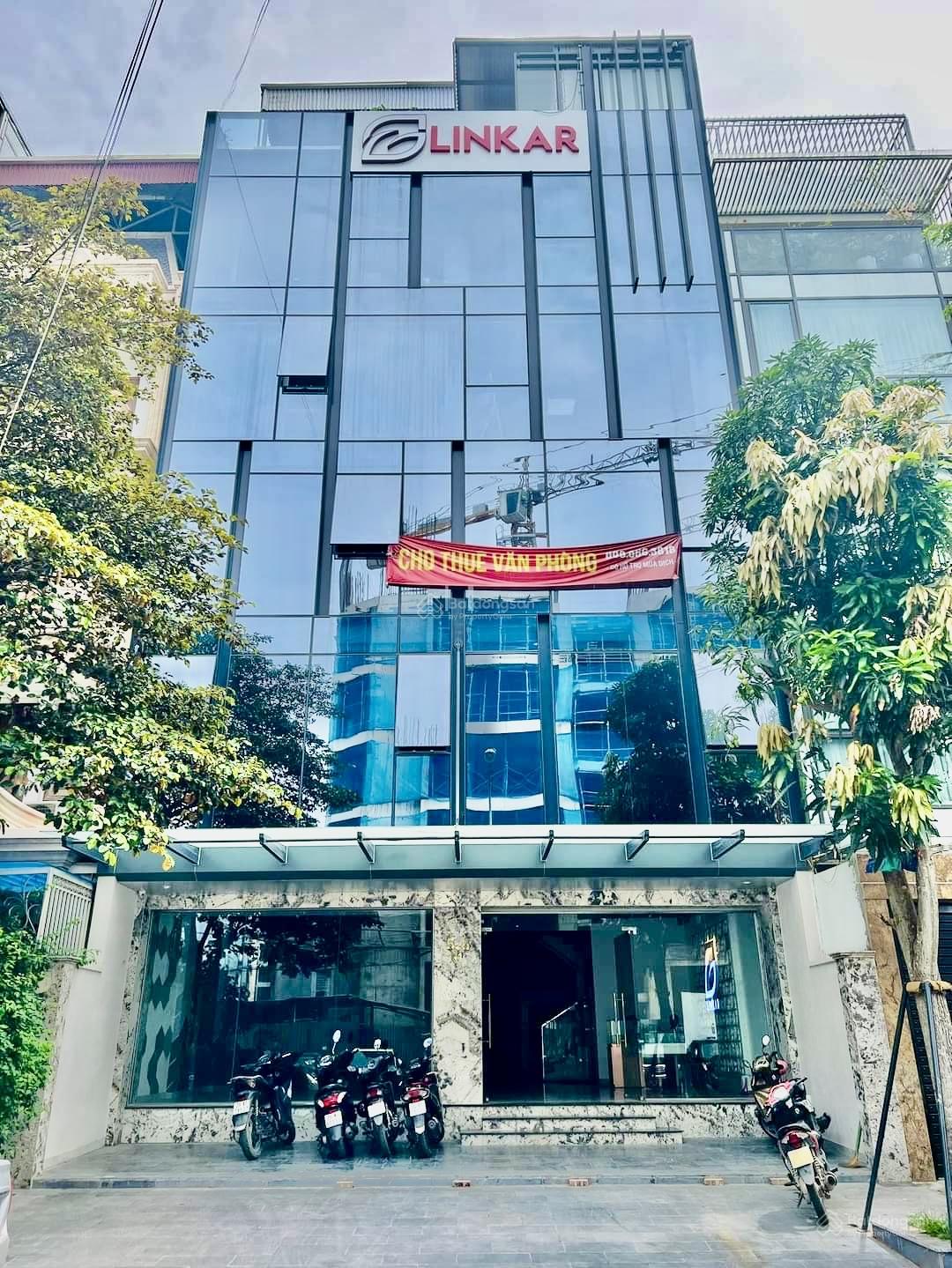 Cho thuê văn phòng Linkar Building 40m² giá 100 triệu - Vị trí đắc địa cạnh quận ủy Tây Hồ!