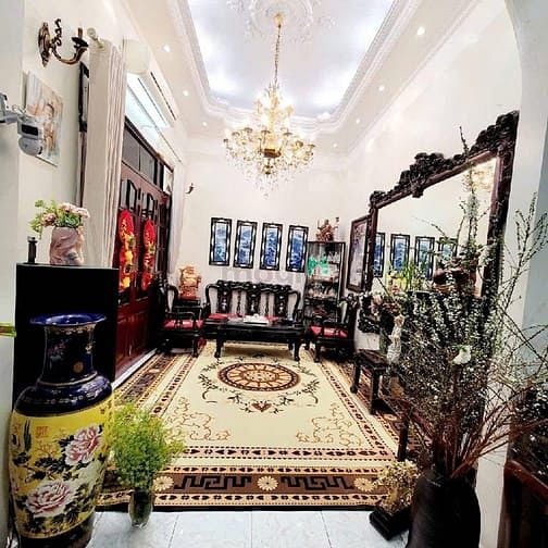 Bán nhà phố Lê Duẩn 38.5m², mặt tiền 11m - Gần hồ Ba Mẫu, sổ đỏ chính chủ!