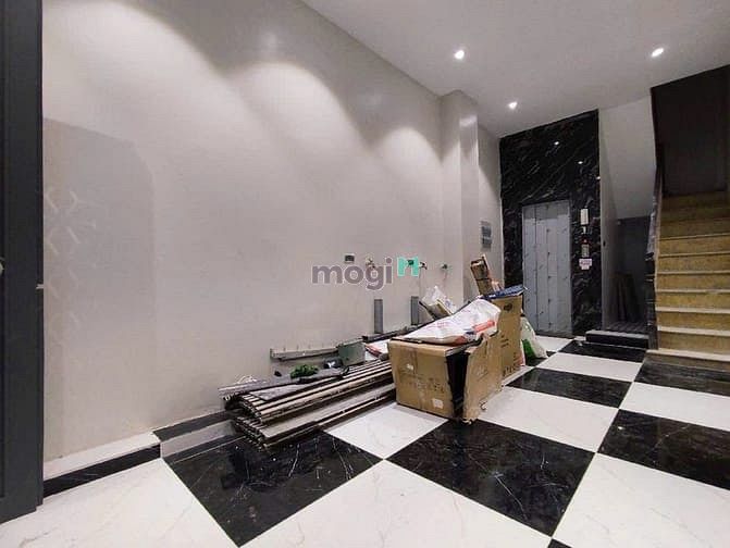 Nhà 6 tầng thang máy phố Tôn Đức Thắng 32m² giá 11 tỷ - Ngõ nông, tiện ở hoặc cho thuê!
