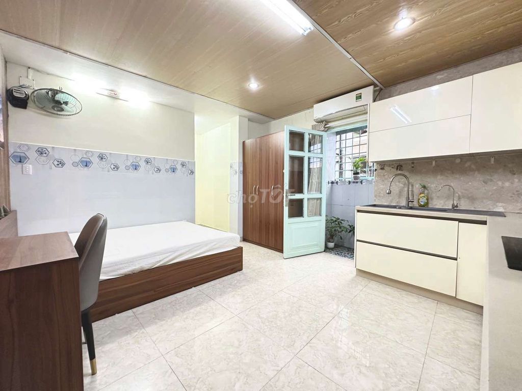 Căn hộ 30m² tại Cách Mạng Tháng 8, Quận 3 - Full nội thất tiện nghi, sẵn sàng vào ở!