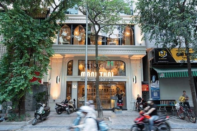 Nhà mặt phố Thái Hà 110m² x 4 tầng, giá 80 triệu/tháng - Kinh doanh sầm uất!