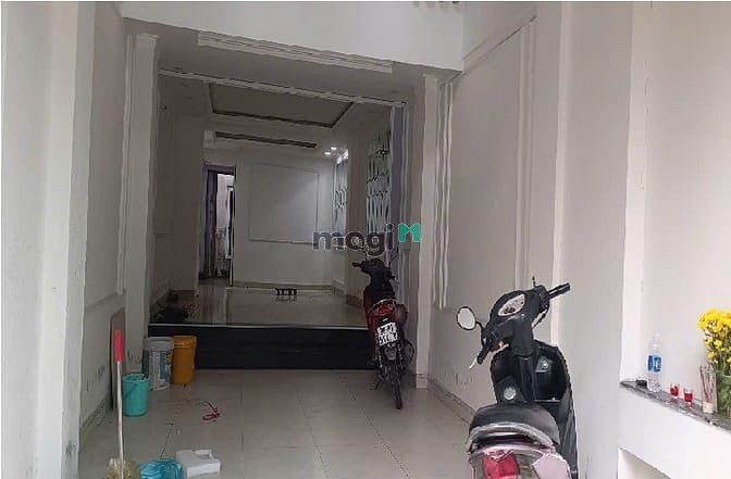 Nhà cho thuê 1 trệt 3 lầu hẻm xe hơi Nguyễn Văn Thương 30 triệu - Vị trí an ninh, thuận tiện kinh doanh!