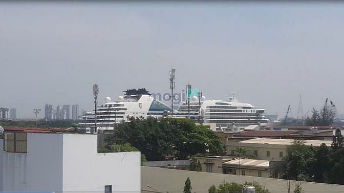 Nhà nguyên căn 3PN 4WC hẻm nhỏ 692 Đoàn Văn Bơ, Quận 4 - Giá chỉ 7 triệu/tháng!