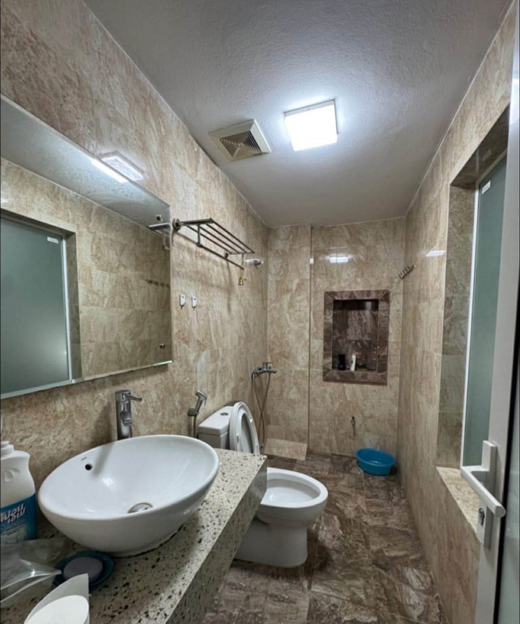 Nhà phố Hồ Ba Mẫu 42m² giá 12.5 tỷ - Vị trí đắc địa, ô tô tránh 30m!