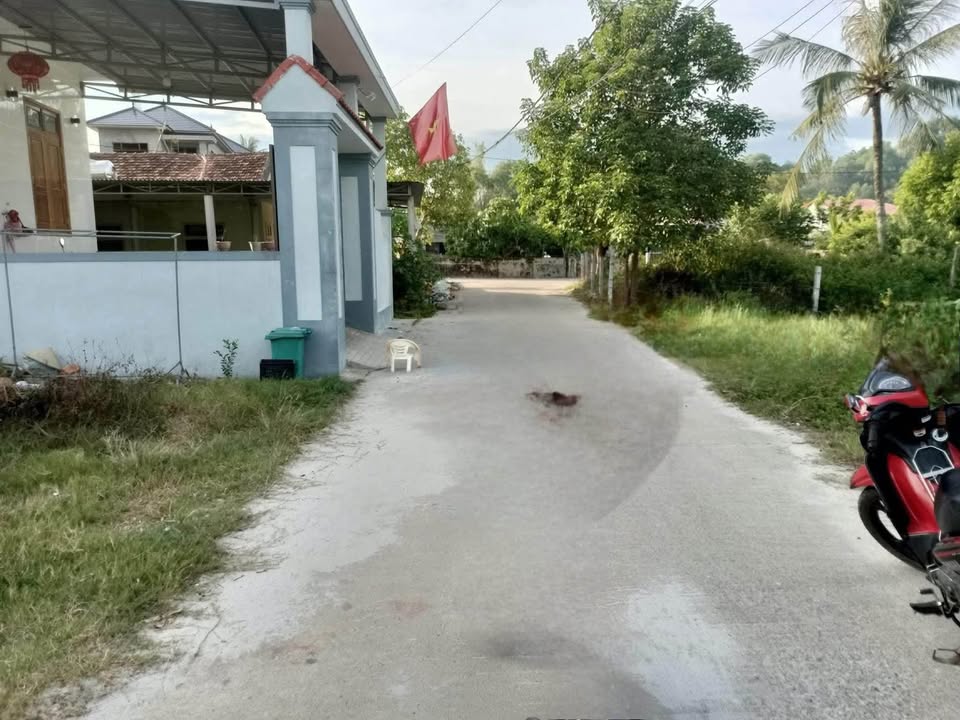 Đất nền đường Hùng Vương, phường Quảng Long, 120m² - Giá chỉ 9xx triệu!