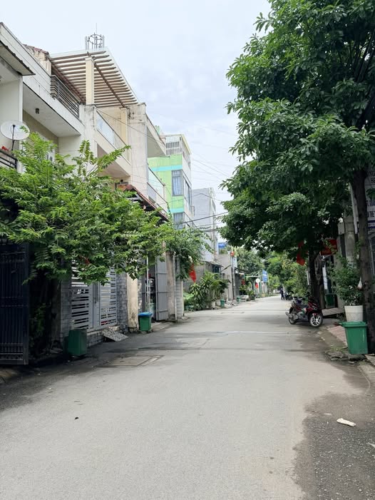 Đất Gò Cát - Phú Hữu 60m² giá 4.3 tỷ - Sổ hồng riêng, khu dân cư sầm uất!