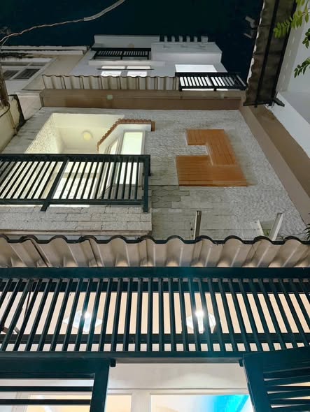 Nhà phố 4 tầng Phú Nhuận 33m² giá 7.2 tỷ - Sát mặt tiền Nhiêu Tứ!