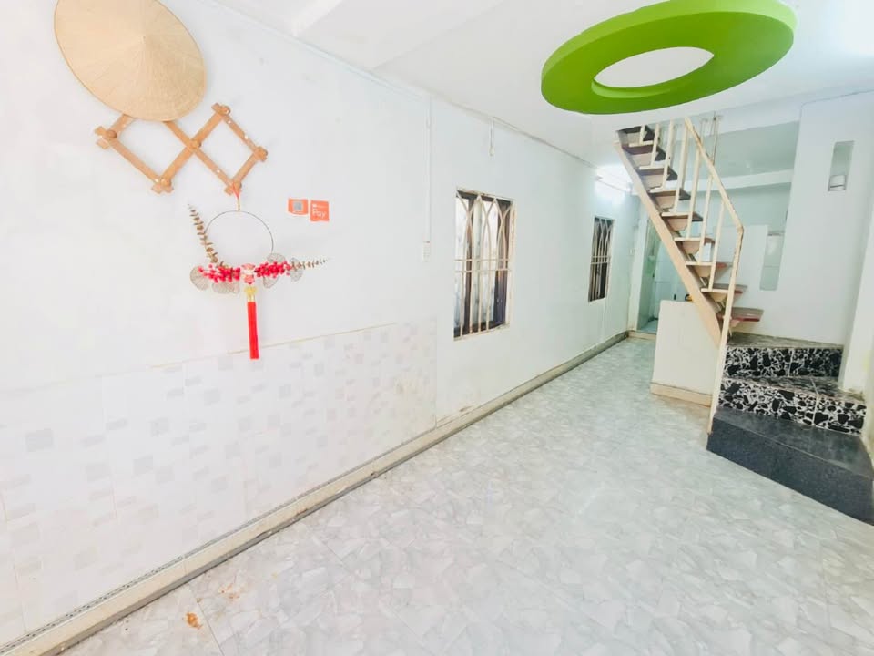 Nhà nở hậu Ông Ích Khiêm Hải Châu 25.22m² giá 2 tỷ - Vị trí đắc địa gần biển!