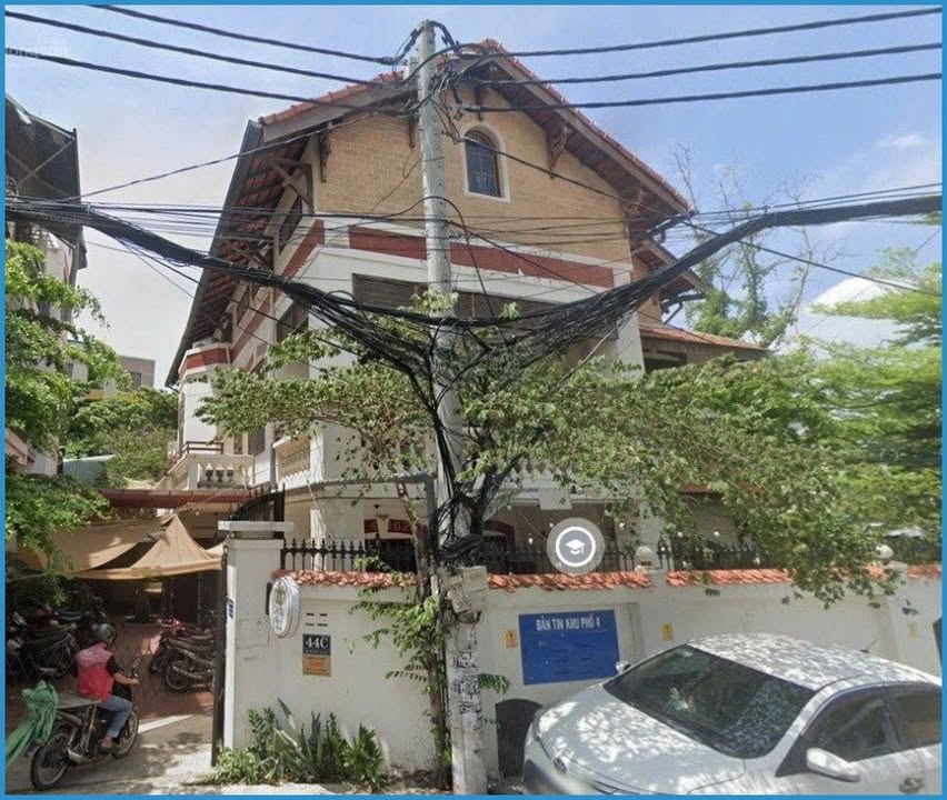 Cho thuê tòa nhà mặt tiền Ung Văn Khiêm, quận Bình Thạnh, 350m² - Khu kinh doanh sầm uất!