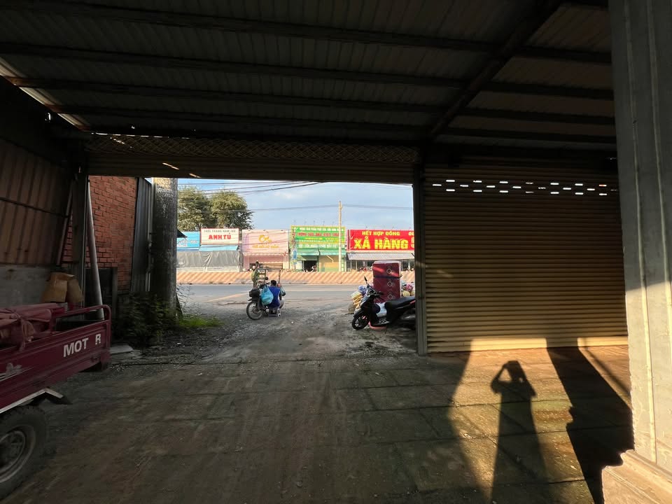 Cho thuê mặt bằng kinh doanh tại Bến Cát 182m² giá 15 triệu - Mặt tiền ĐT744 sầm uất!