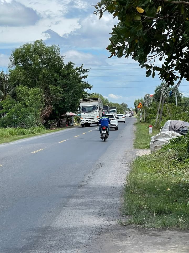 Nhà mặt tiền Quốc lộ N2, xã Hòa Khánh Đông, 336m², giá 4.2 tỷ - Sổ hồng chính chủ!