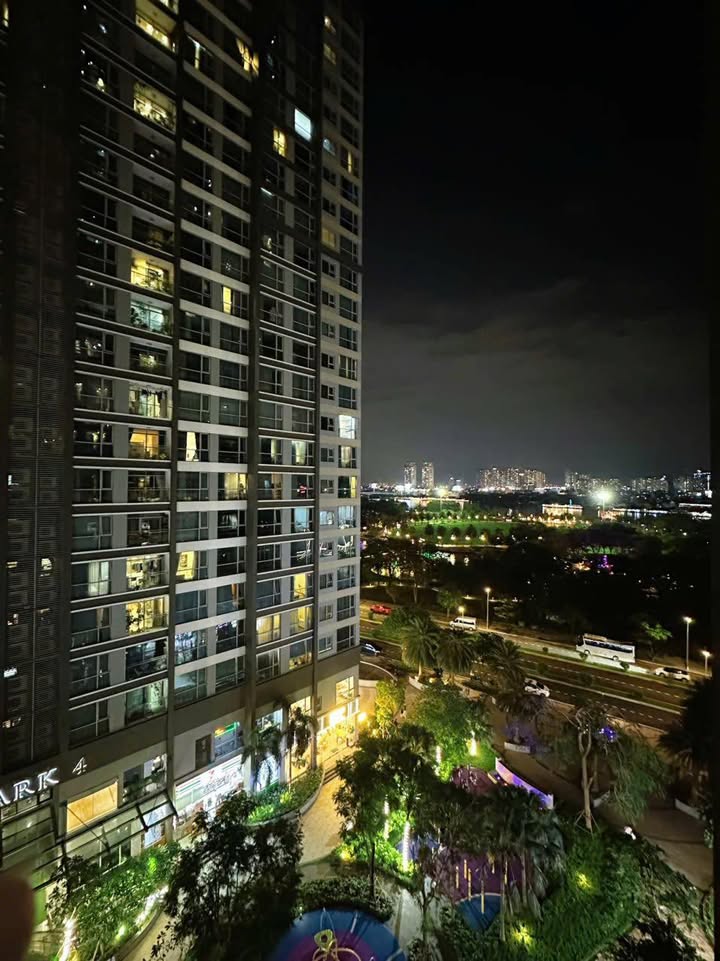 Căn hộ Park 90.6m² giá 12.1 tỷ - Sổ hồng chính chủ, view thoáng mát!