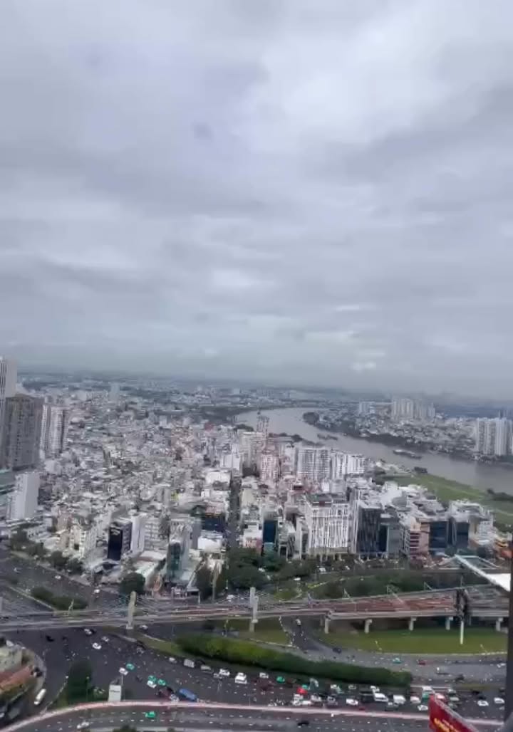 Căn hộ Vinhomes Central Park Bình Thạnh 109m² giá 15,8 tỷ - View sông thoáng đãng!