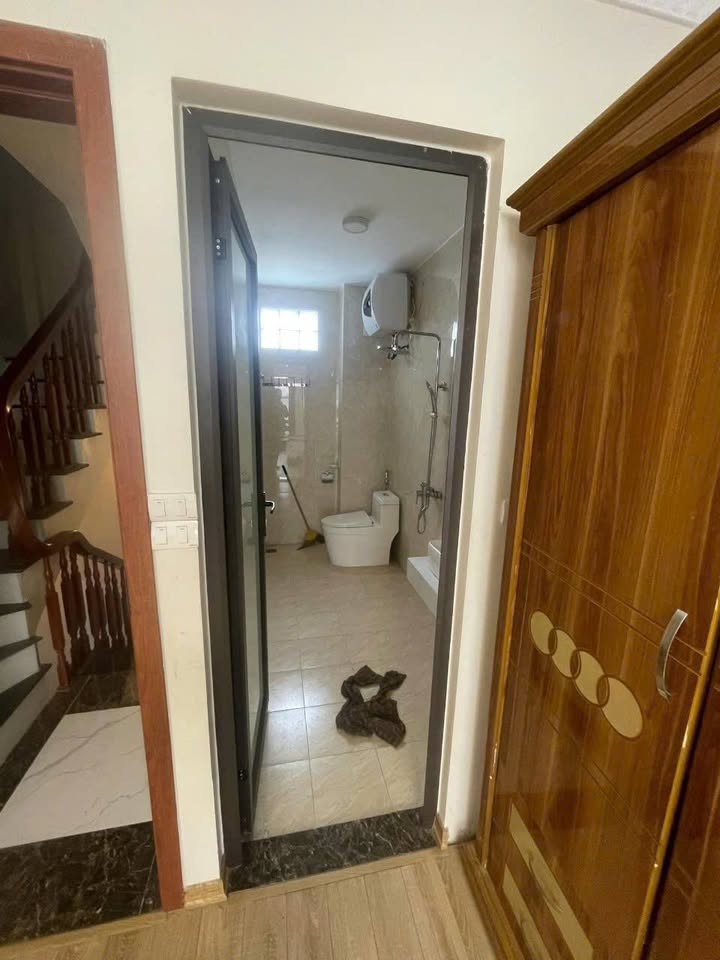 Phòng cho thuê tại 670 Nguyễn Khoái, 30m² giá 4 triệu - Tiện nghi đầy đủ, không chung chủ!