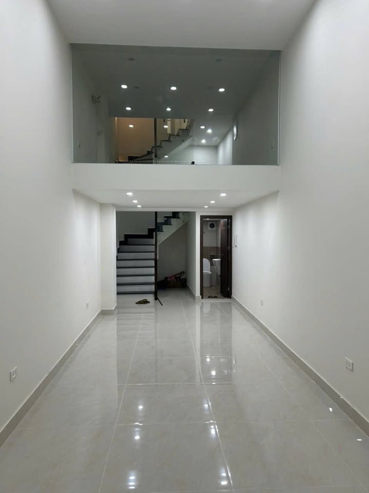 Mặt bằng kinh doanh cho thuê mặt phố Nguyễn Ngọc Nại, Thanh Xuân 40m² giá 15 triệu - Kinh doanh ngay!