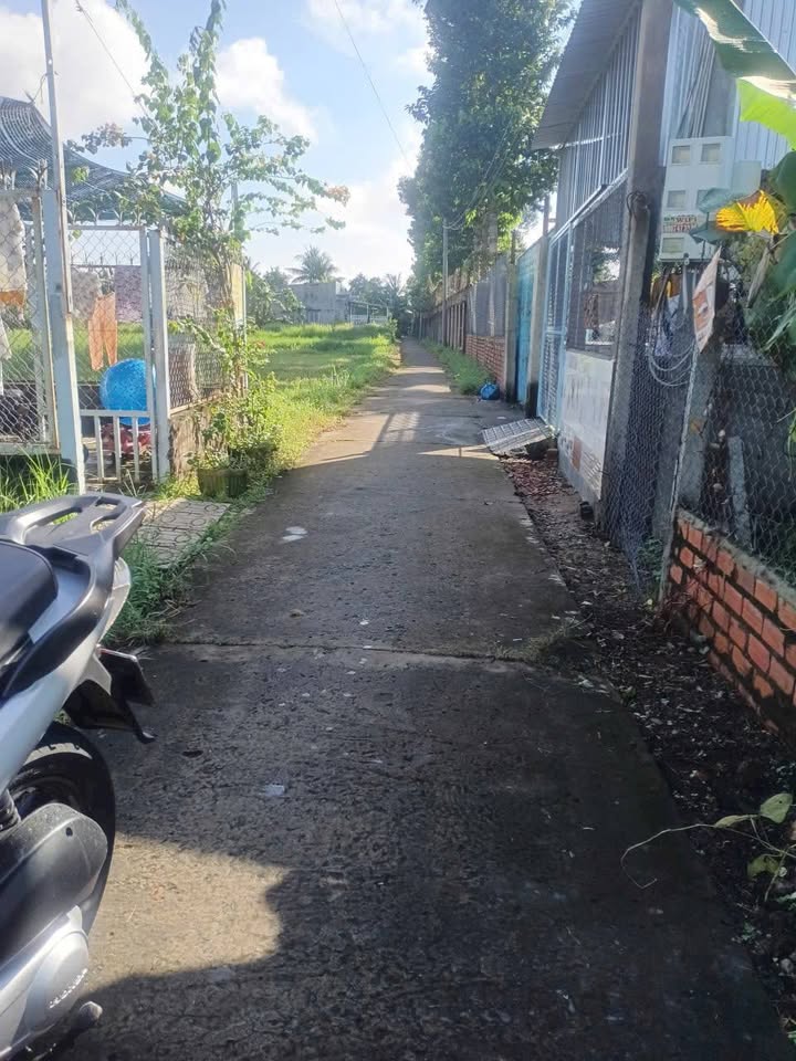 Đất nền biệt thự 248m² tại phường Thanh Đức, Vĩnh Long - Giá chỉ 1.6 tỷ, thương lượng!