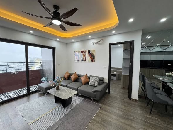 Căn hộ Chung cư Nam Đô 94m² giá 8.2 tỷ - Thiết kế hiện đại, đầy đủ tiện nghi!