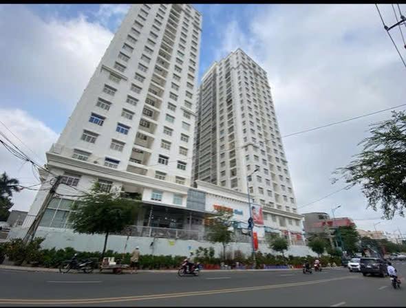 Chung cư 242 Nguyễn Hữu Cảnh 72m² giá 2.48 tỷ - Tầng trung, vị trí đẹp!