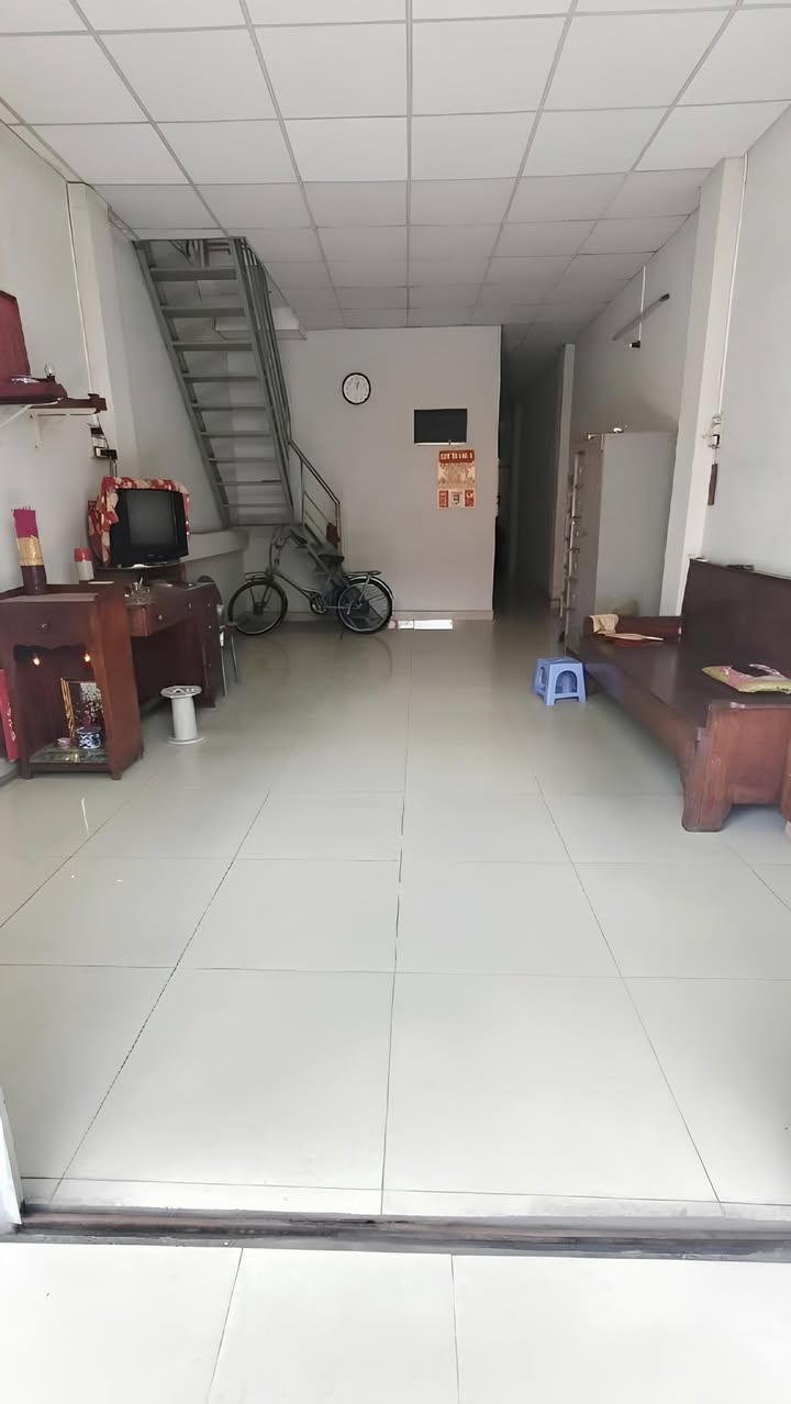 Nhà 2 Tầng Mặt Tiền Đường Mã Lò 64m² giá 4 tỷ - Vị trí đắc địa sát Aeon Tên Lửa!