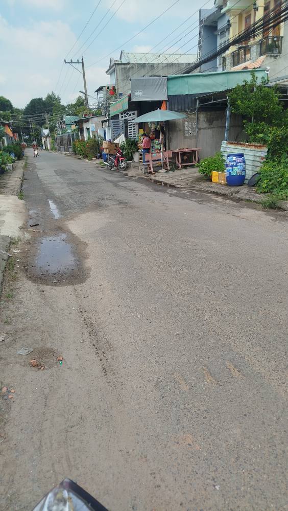 Đất nền Dĩ An 200m² giá 5.6 tỷ - Vị trí trung tâm đắc địa!