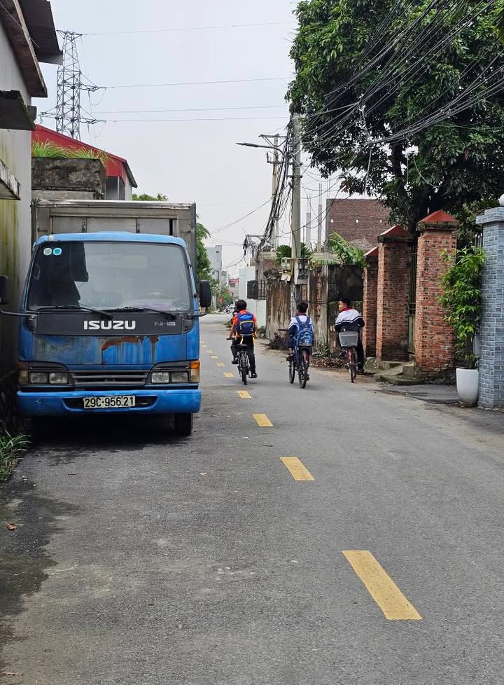 Đất nền xóm 4 Liêm Chung 107m² giá chỉ 3 tỷ - Cơ hội đầu tư tuyệt vời!