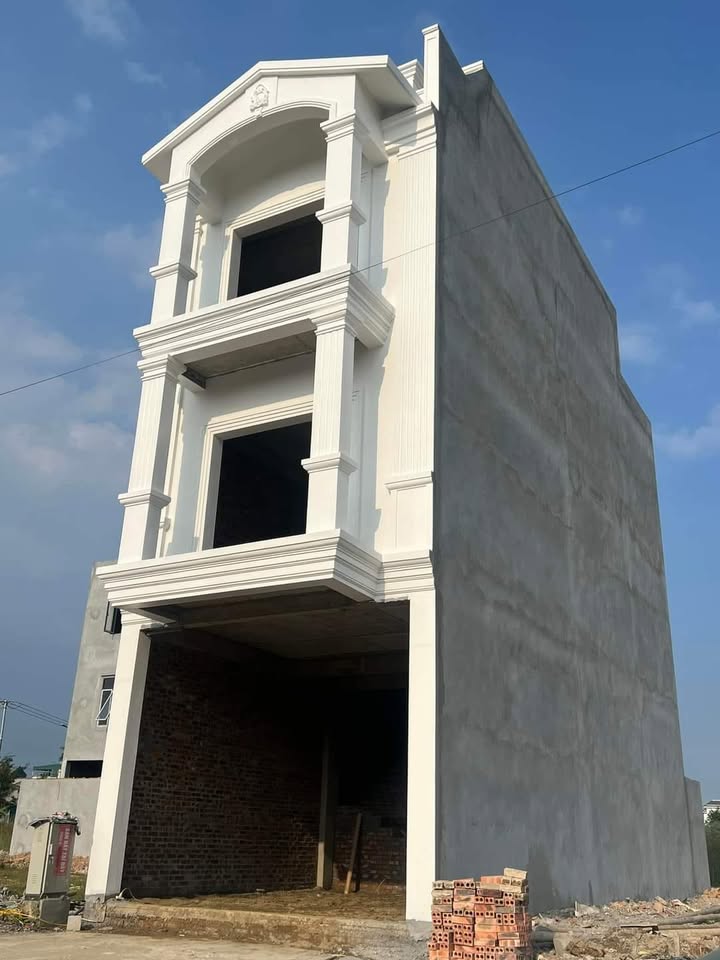 Nhà xây thô 3.5 tầng tại Bình Minh, Thanh Hóa 80m² giá 3 tỷ - Thiết kế theo ý thích!