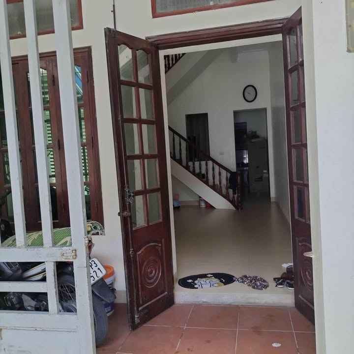 Nhà 2 tầng chính chủ tại ngõ Đặng Tiến Đông, 54m² - Giá chỉ 1 tỷ!