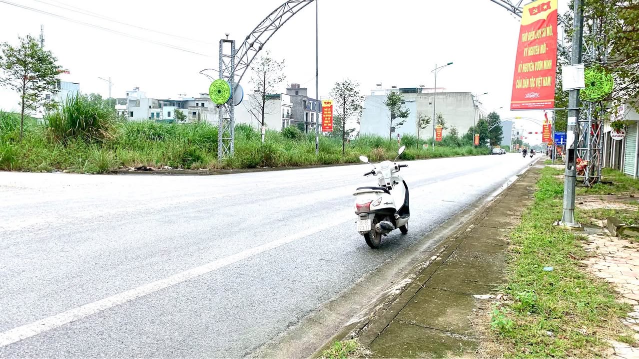 Shophouse Đông Sơn Thanh Hóa 188m² giá 10 tỷ - Đầu tư sinh lời ngay!