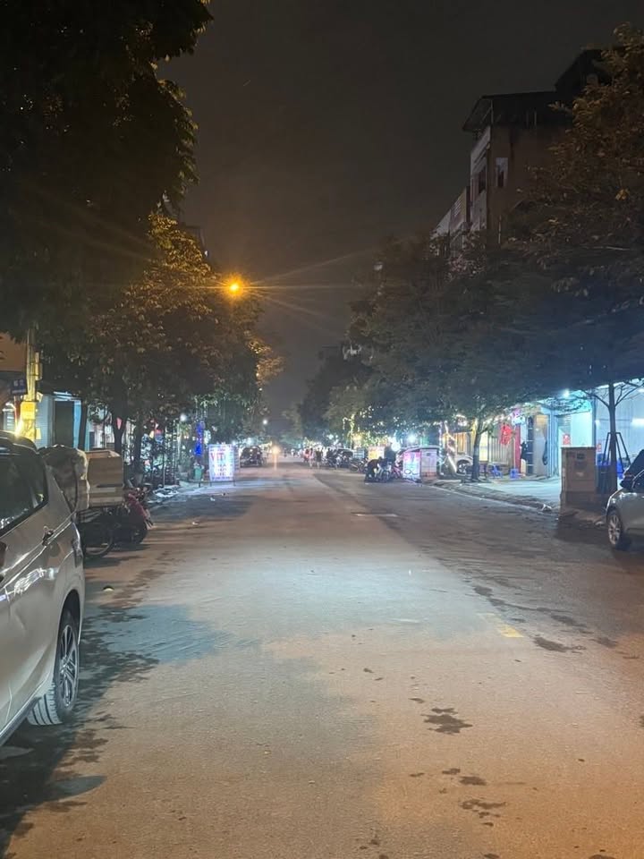 Đất Phú Diễn Bắc Từ Liêm 50m² giá thỏa thuận - Vị trí đắc địa cho kinh doanh!