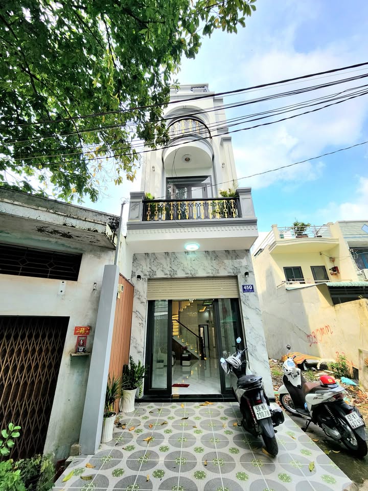 Bán nhà mặt tiền đường Phan Cát Tựu, quận Bình Tân - Diện tích 89m², giá 8.75 tỷ - Vị trí đắc địa, thuận tiện mọi bề!