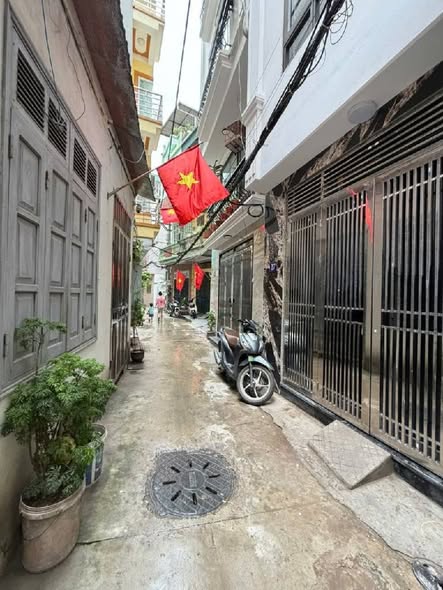 Nhà 4 tầng Xuân Đỉnh 38m² giá thỏa thuận - Gần trường, chợ, tiện ích đầy đủ!