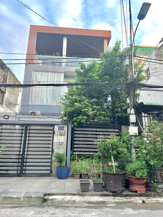 Nhà đẹp tại Tân Quy, Quận 7 - Diện tích 100m² chỉ 15.9 tỷ - Cách Lâm Văn Bền 50m!