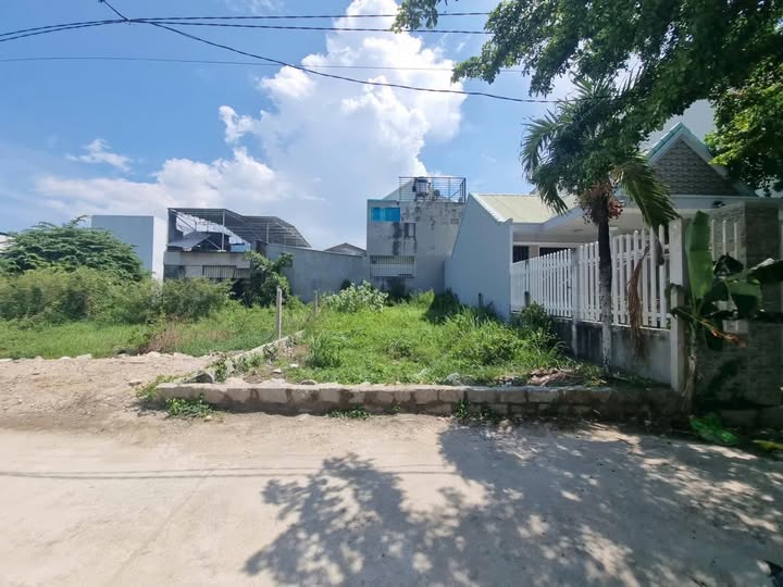 Đất nền Vĩnh Thạnh Nha Trang 126m² giá 2.5 tỷ - Đường ô tô thoáng, khu dân cư kín