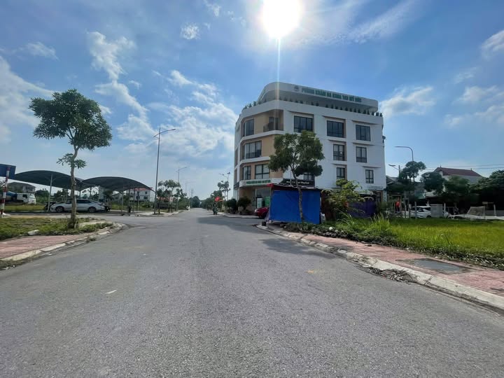 Đất đấu giá góc Nam thị trấn Tế Tiêu, Đại Nghĩa 123m² giá 40 tỷ - Cơ hội đầu tư hấp dẫn!