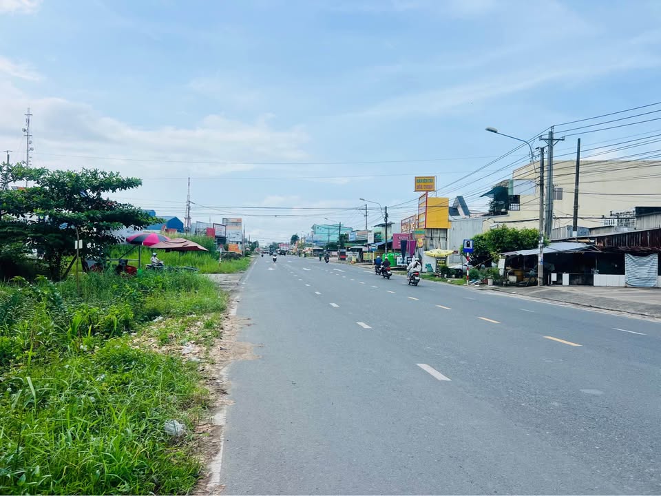 Đất nền Kênh Chói Ngói, Phường Lý Văn Lâm, 789m² giá 2.1 tỷ - Cơ hội đầu tư lý tưởng!