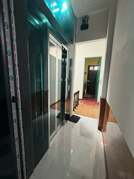 Nhà riêng Hồng Hà, Hoàn Kiếm 60m² giá 13 tỷ - Thiết kế hiện đại, ô tô vào tận nhà!