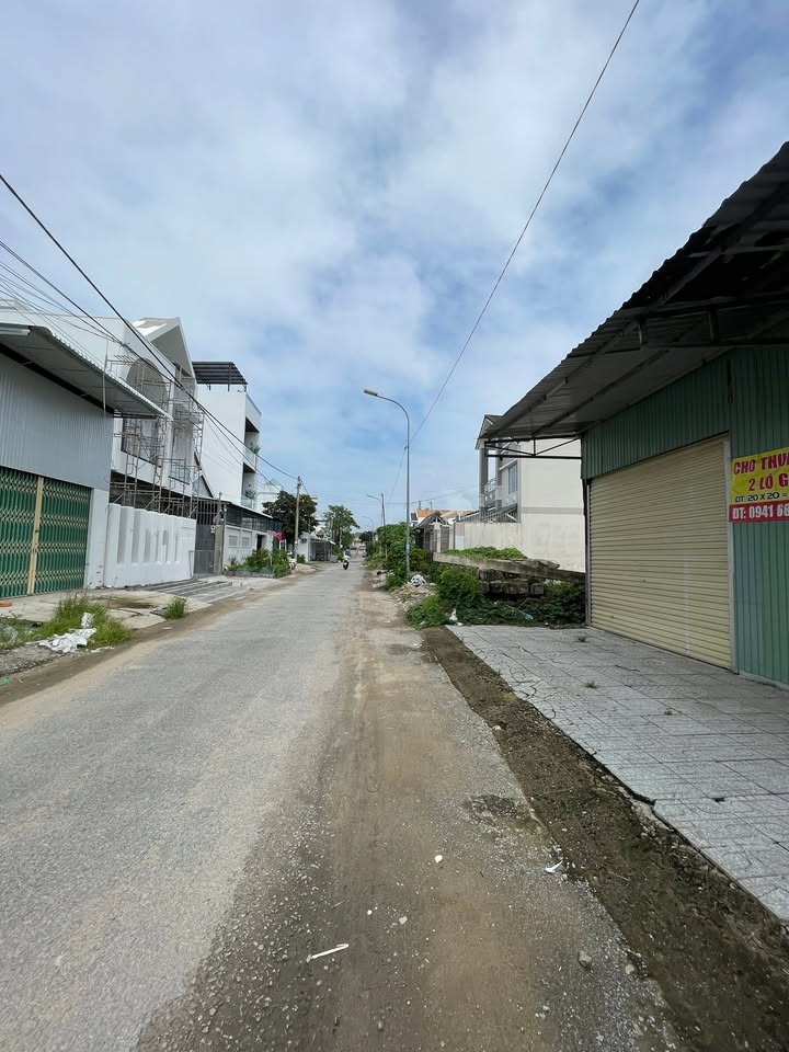 Kho cho thuê mặt tiền Lưu Hữu Phước, An Hoà 200m² - Kinh doanh thuận lợi!