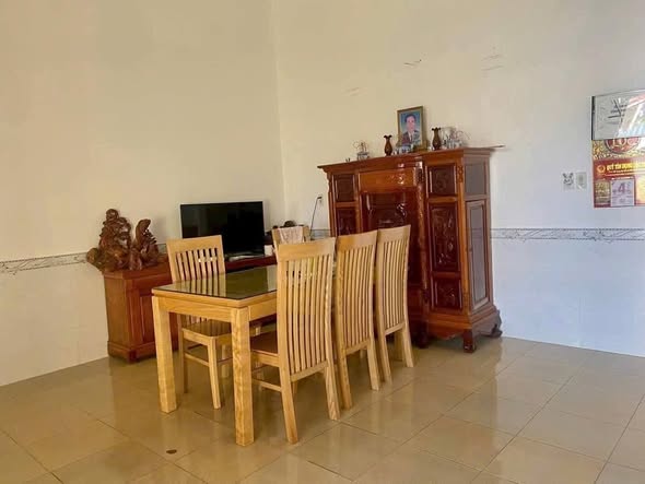 Bán nhà mặt tiền Phan Ngọc Hiển, Bảo Lộc 185m² giá 2.35 tỷ - Cơ hội sở hữu không thể bỏ lỡ!