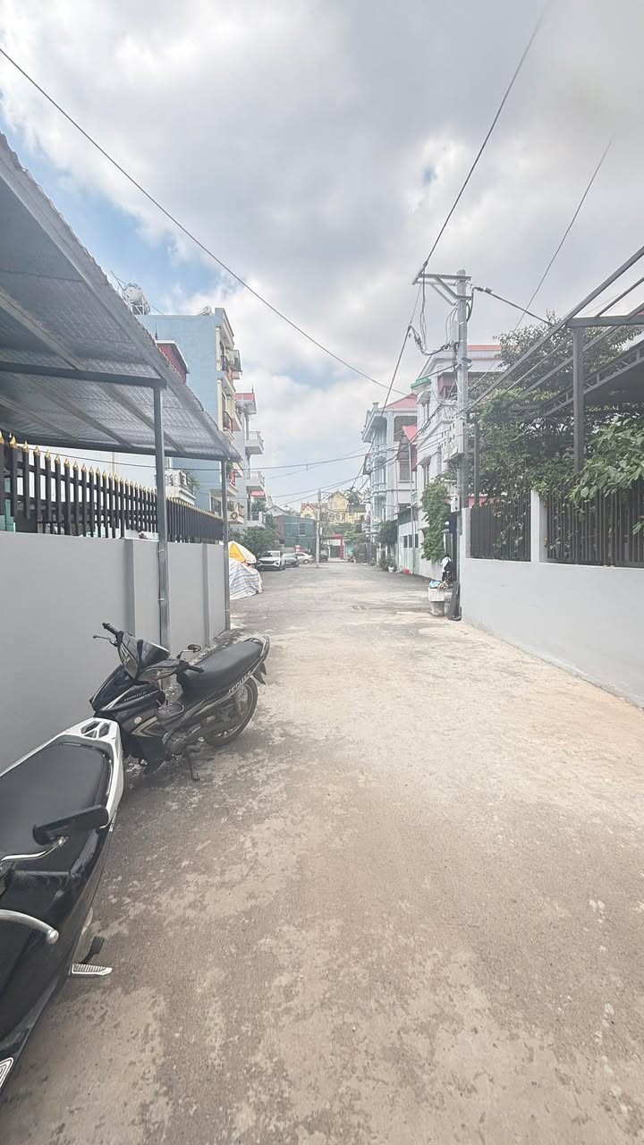 Đất Phú Thượng Tây Hồ 185m² giá 29.6 tỷ - Phân lô đẹp, ô tô vào tận nơi!